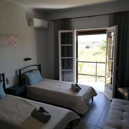Issos Apartments آغيوس غيوريوس المظهر الخارجي الصورة