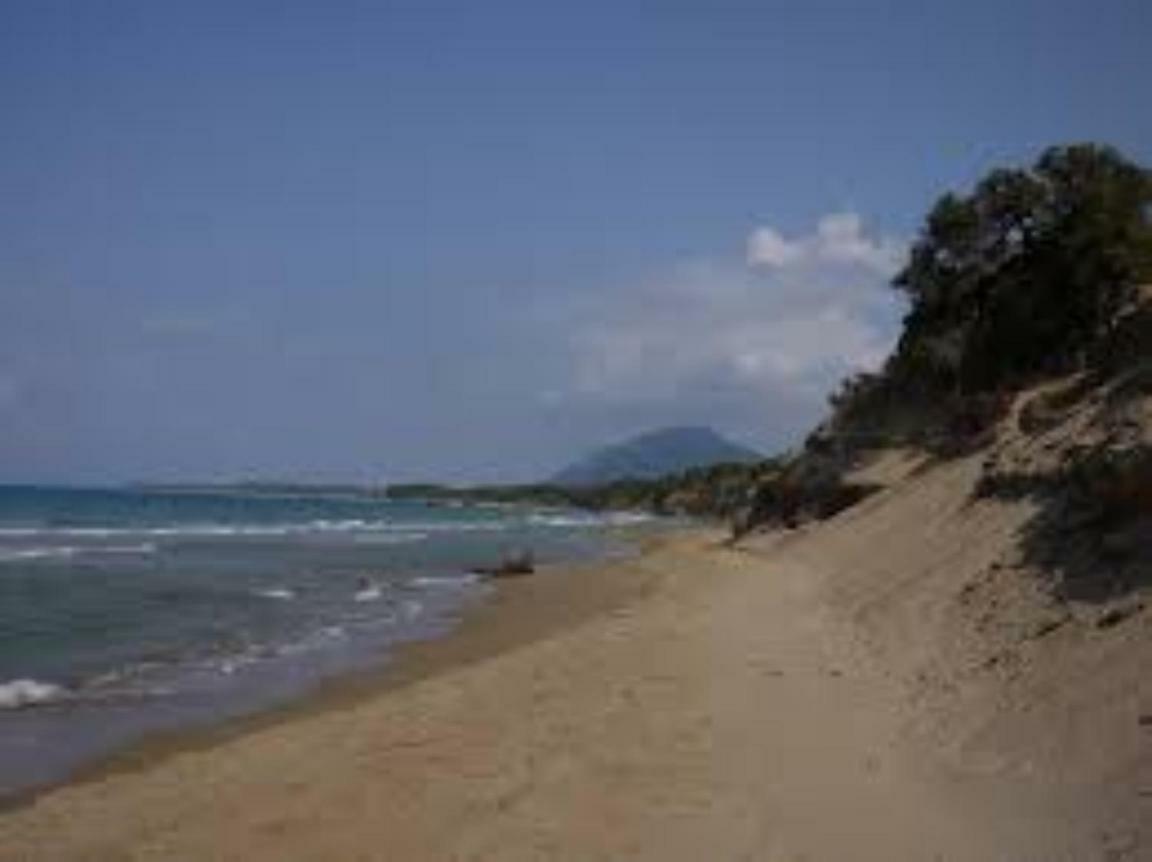 Issos Apartments آغيوس غيوريوس المظهر الخارجي الصورة