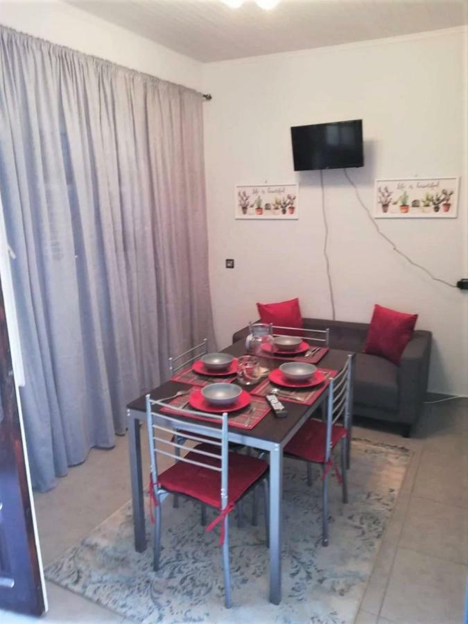 Issos Apartments آغيوس غيوريوس المظهر الخارجي الصورة